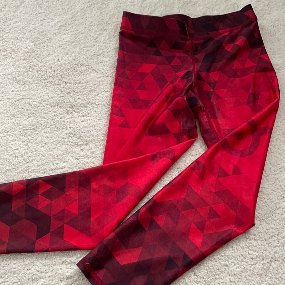 Peloton Terez legging. Cropped length